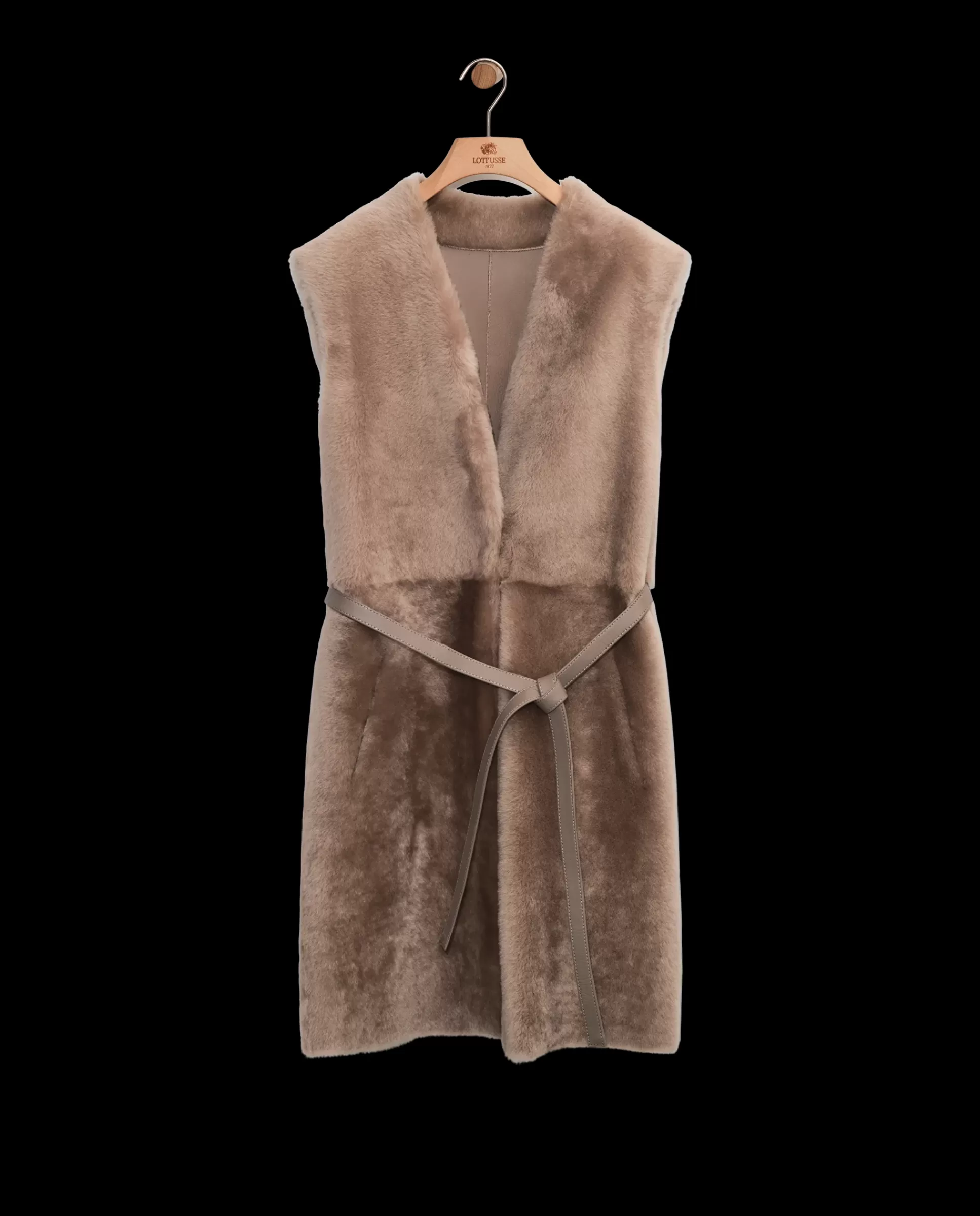 Leather Clothing | Lottusse 1877 Basel Taupe